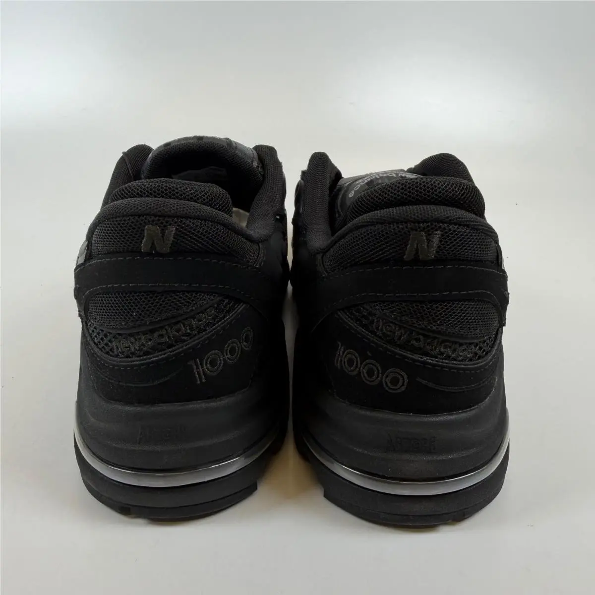 New Balance shoes - New Balance 1000 - Black 3