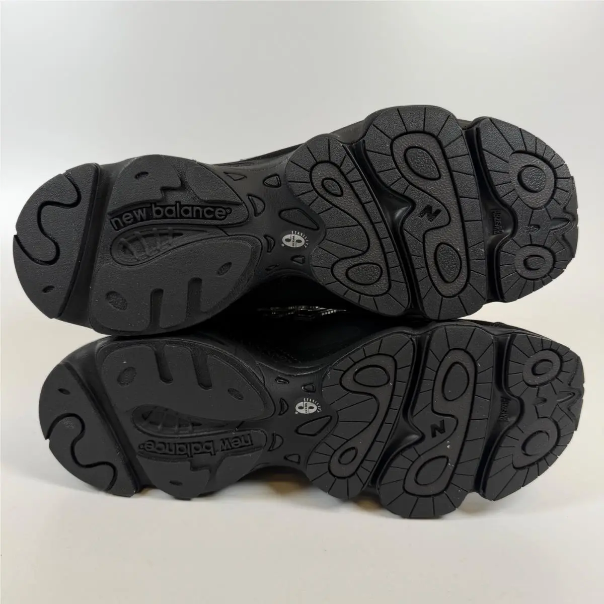New Balance shoes - New Balance 1000 - Black 4