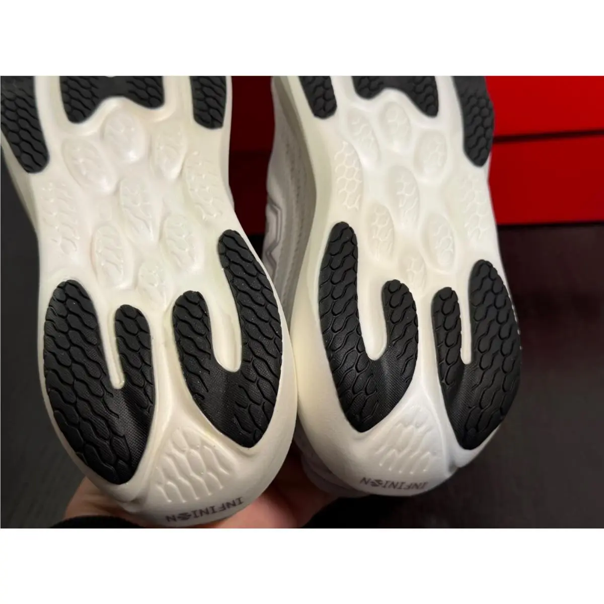 New Balance shoes - New Balance 1080v15 - White 19
