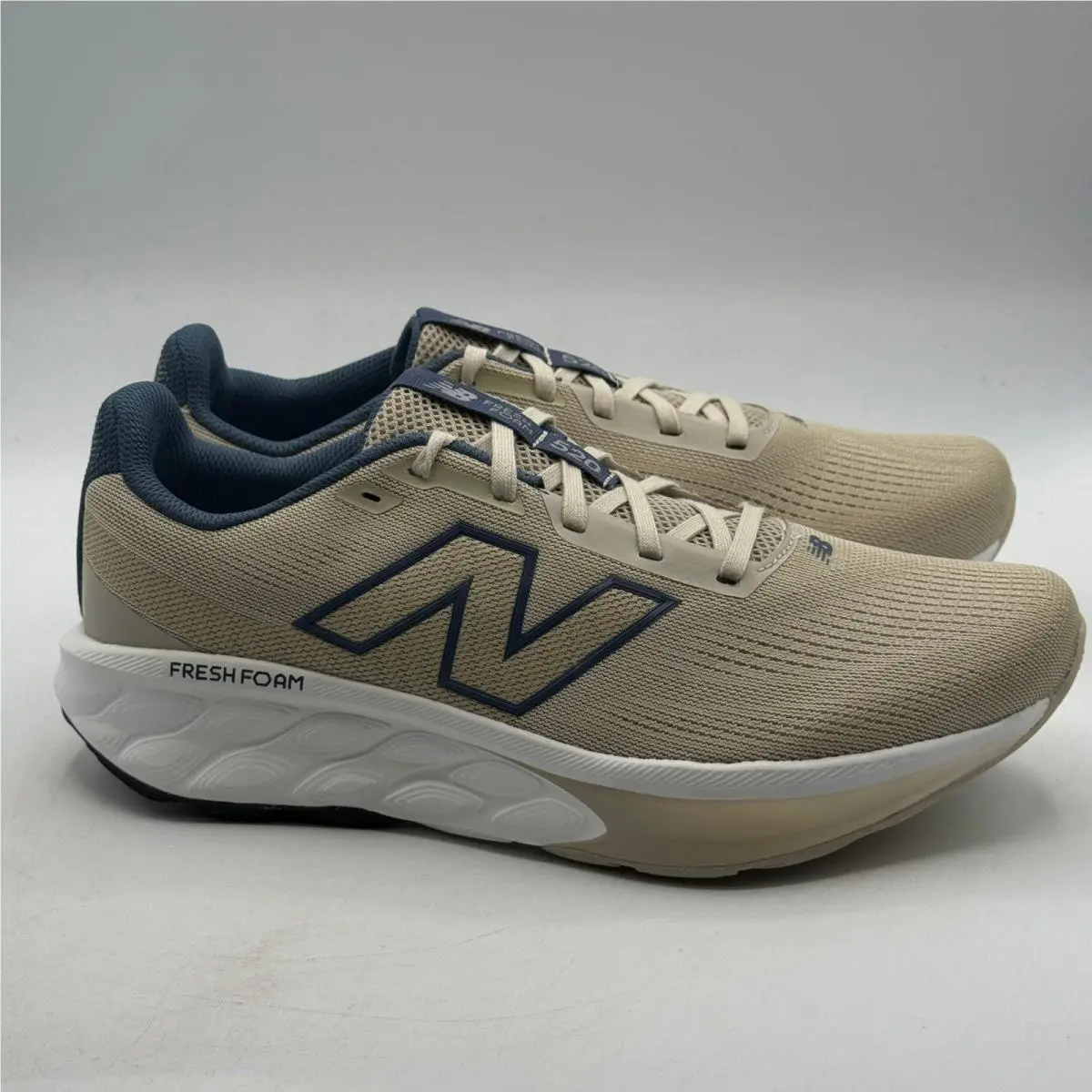 New Balance Fresh Foam 520 v9 Shoes Men Size 10 Tan Navy Running M52024X