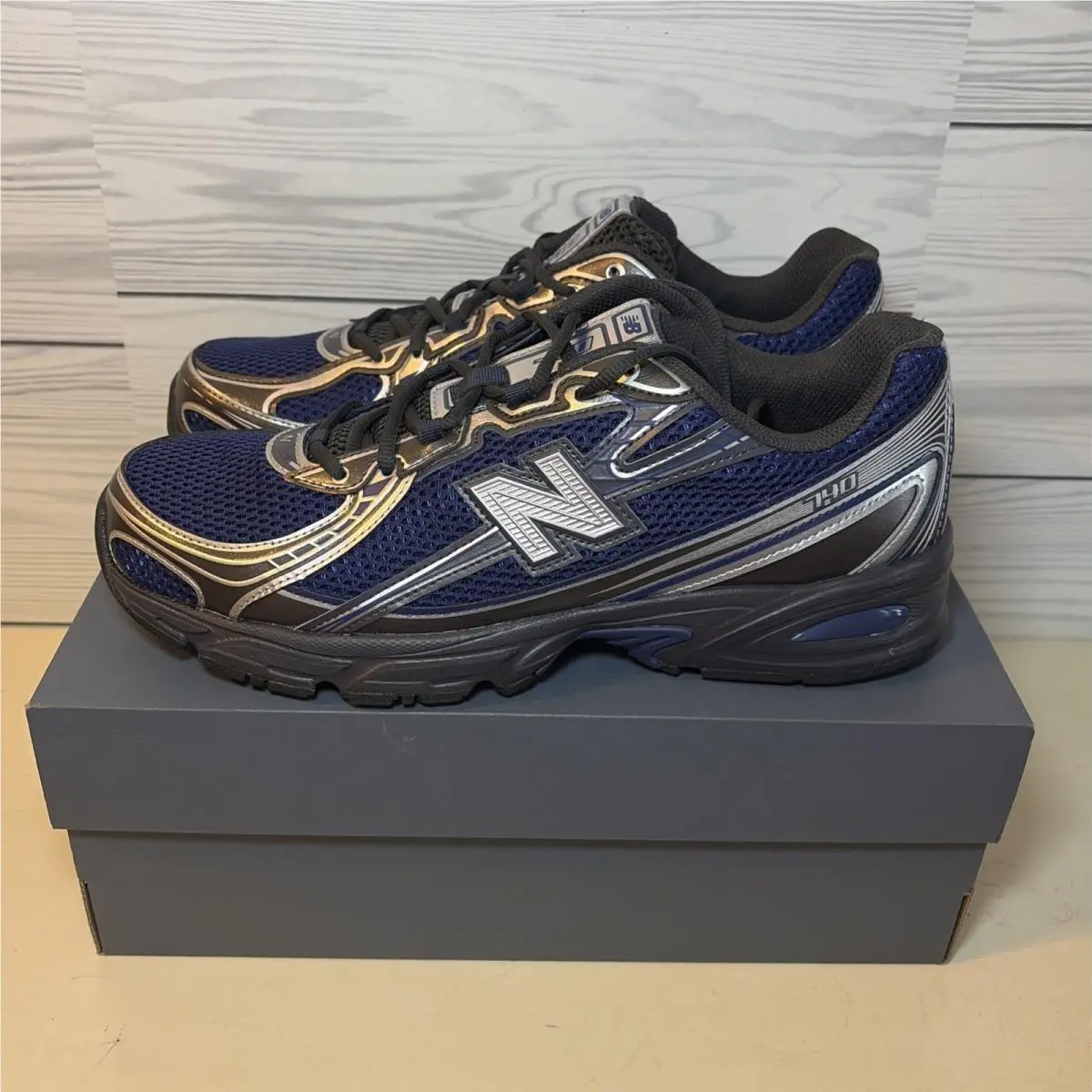 New Balance 740 Black Blue Men Sz 11.5 Unisex Running/ Lifestyle Shoe Noir Blue