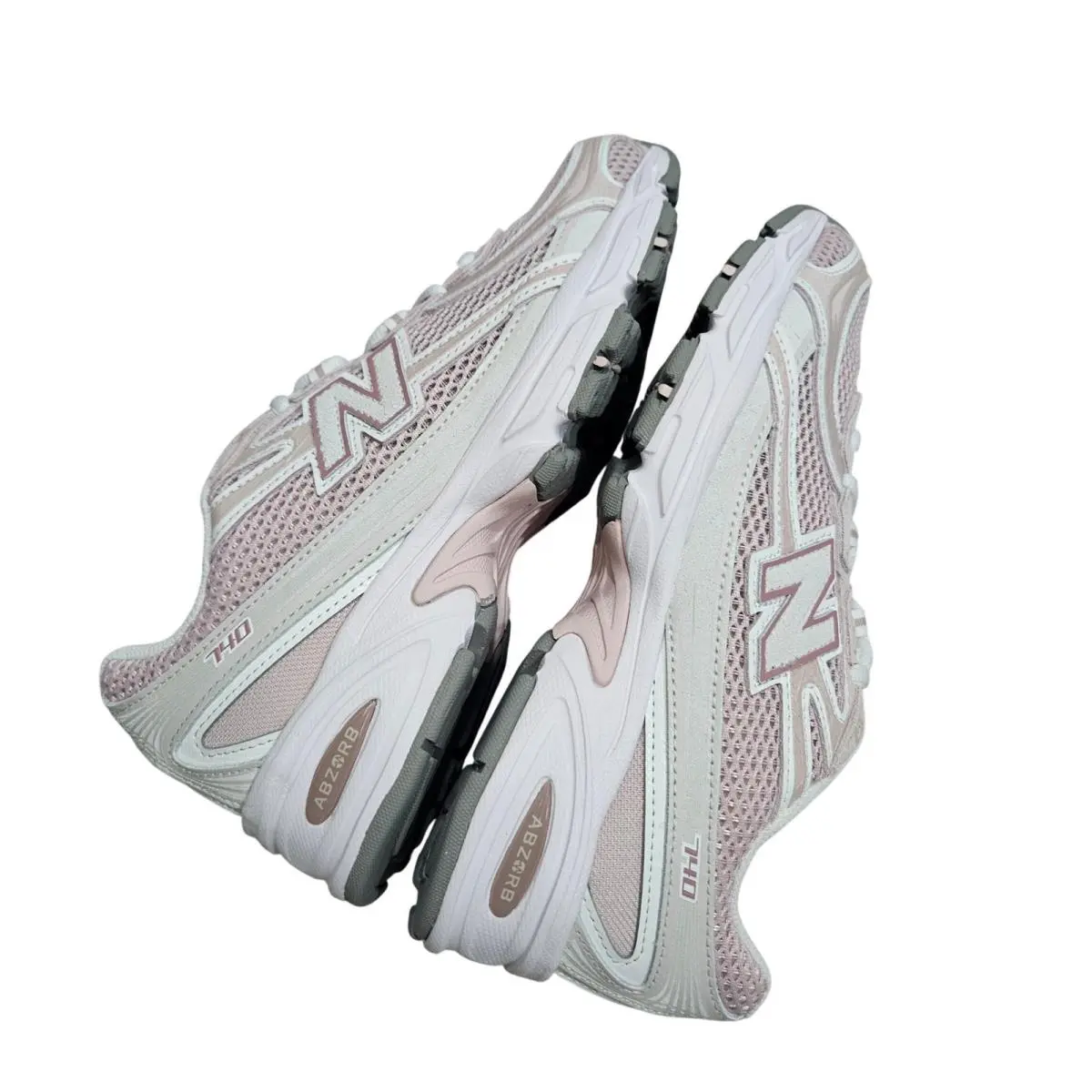 New Balance shoes - New Balance 740 - Pink 3