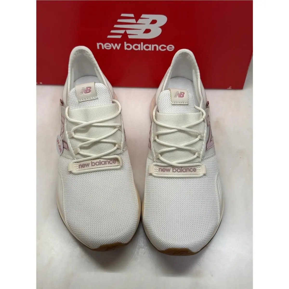 New Balance shoes - Fresh Foam Roav - Fresh Foam Roav - GEROVSR1 - White, Pink 2
