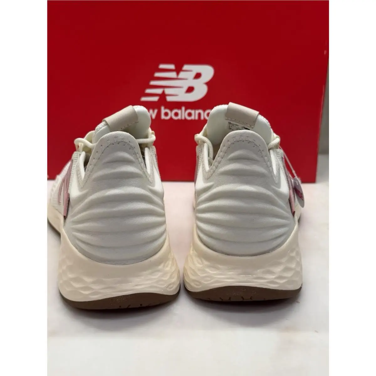 New Balance shoes - Fresh Foam Roav - Fresh Foam Roav - GEROVSR1 - White, Pink 6