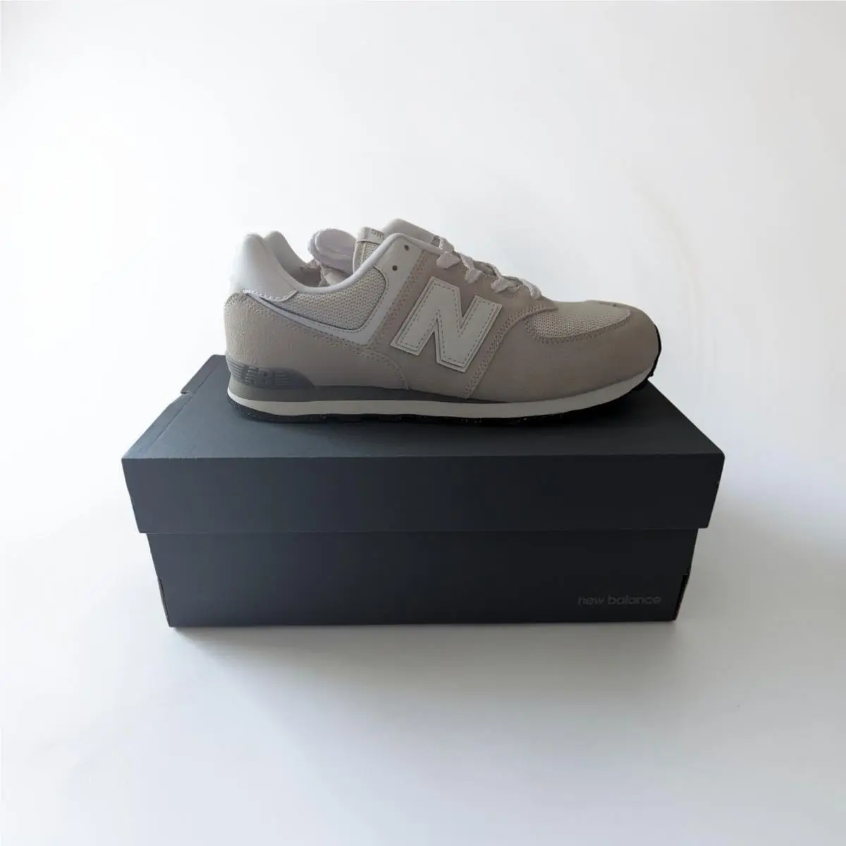 New Balance 574 Core Grey White Kids Size 6.5 Youth Sneakers GC574EVW Shoes