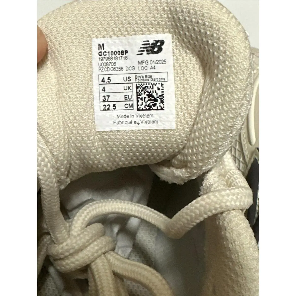 New Balance shoes - 1000 (New Balance`s retro-futuristic runner silhouette) - GC1000SP - Beige 10