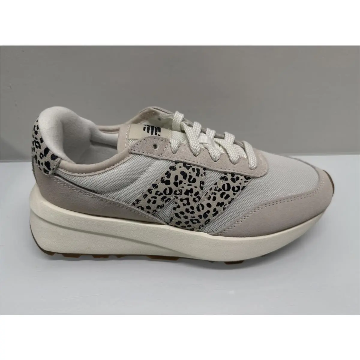 New Balance shoes - New Balance 327 - U370LP - Beige 3