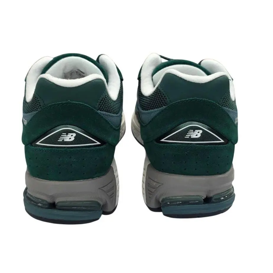 New Balance shoes - New Balance 2002R - Marsh Green/New Spruce/Sea Salt 1