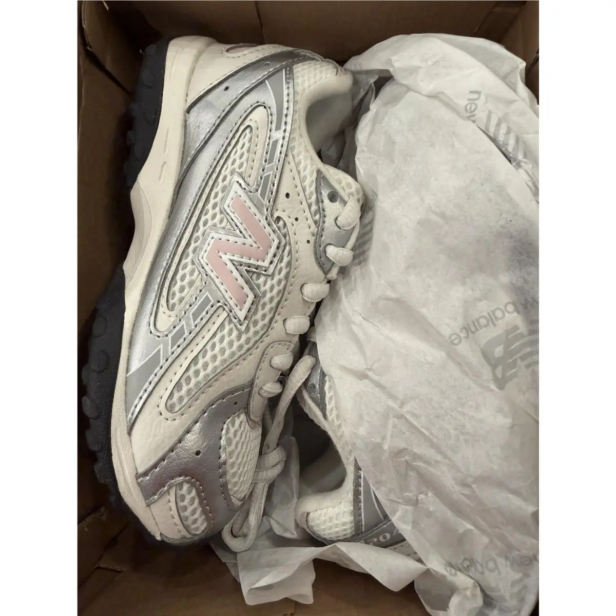 New Balance shoes - New Balance 204L - White/Rosewood (UPC: 0198688615521) 4