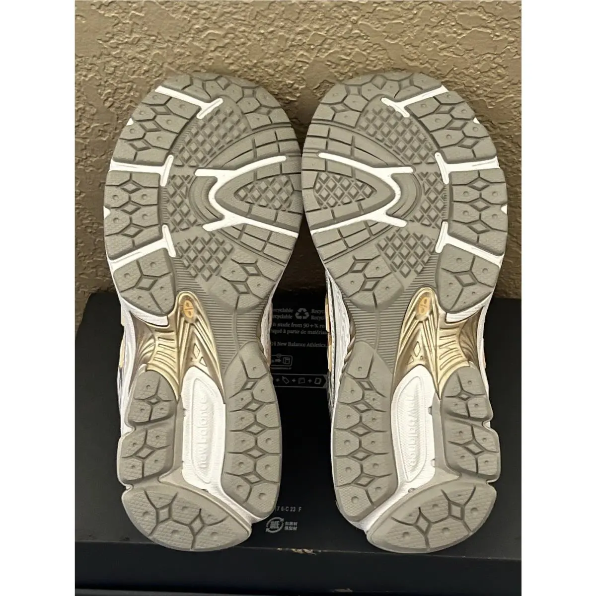New Balance shoes - New Balance 1906R - Silver 9