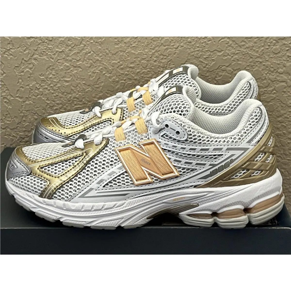 New Balance shoes - New Balance 1906R - Silver 1