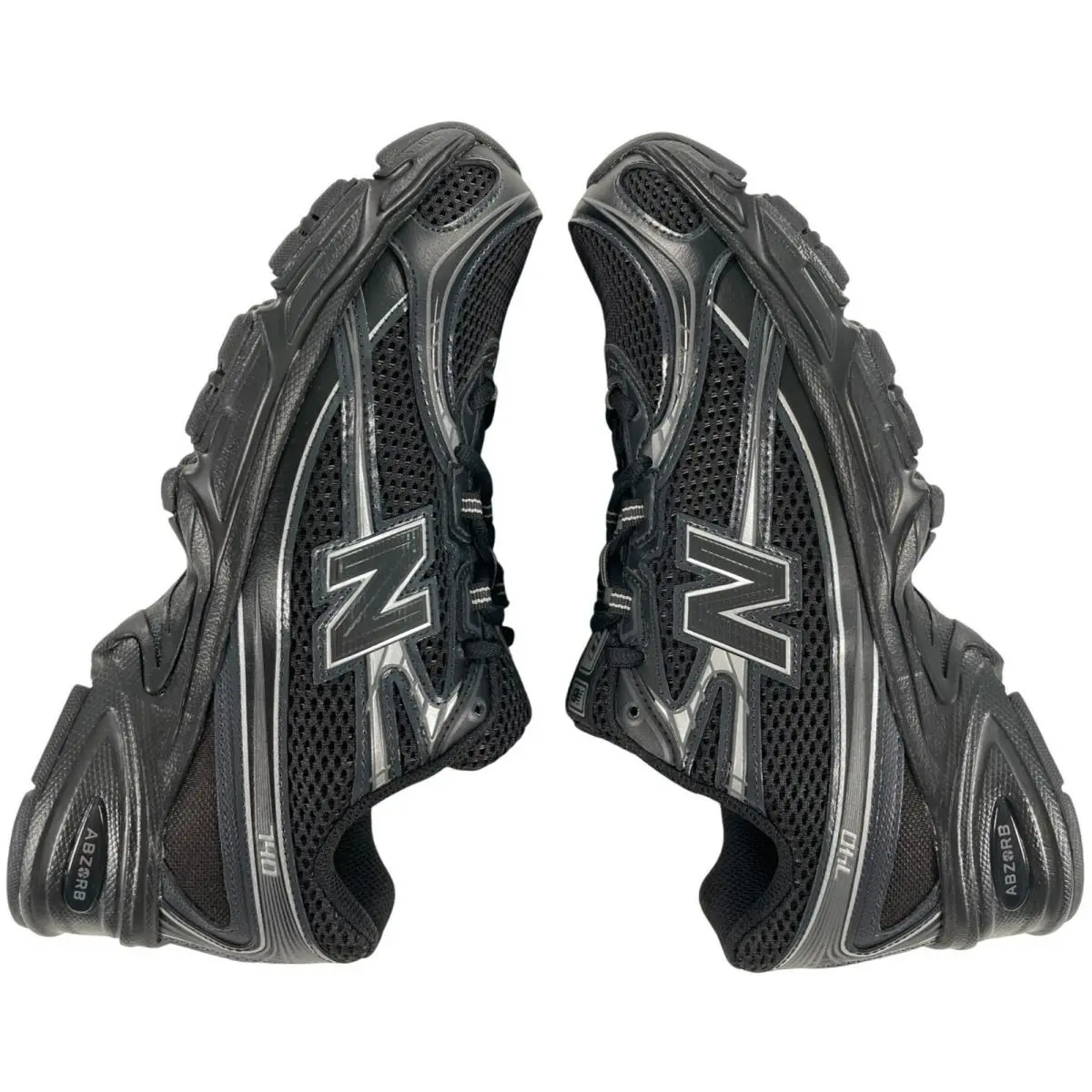 New Balance shoes - New Balance 740 - Black 1