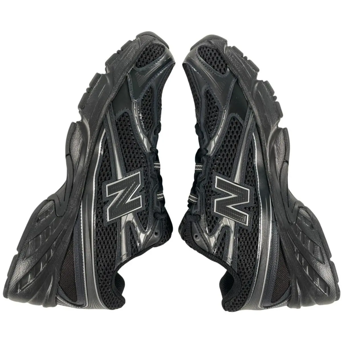 New Balance shoes - New Balance 740 - Black 2