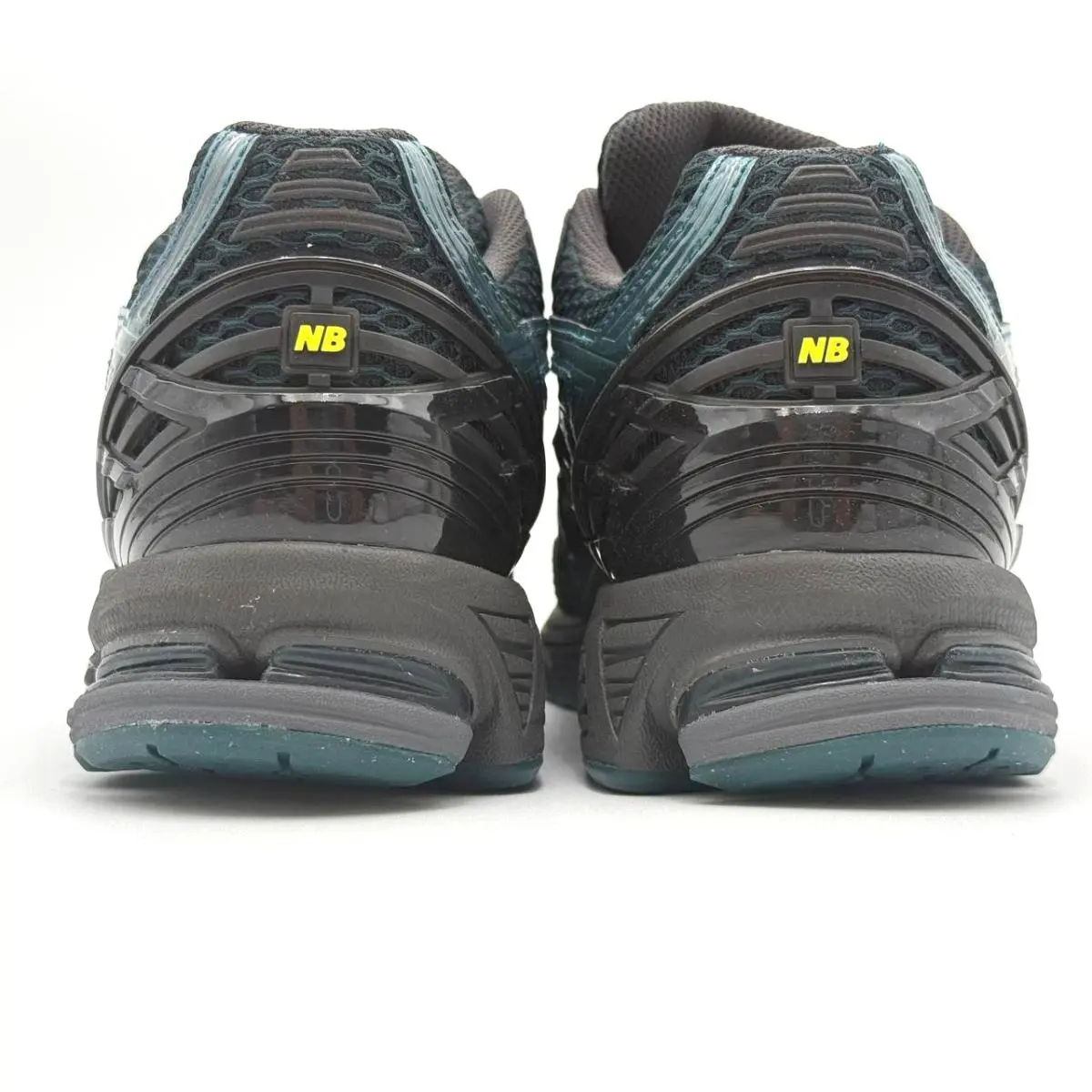 New Balance shoes - New Balance 1906R - U190646S - Green, Manufacturer: Medusa Green/Black (UPC: 198689423491) 1
