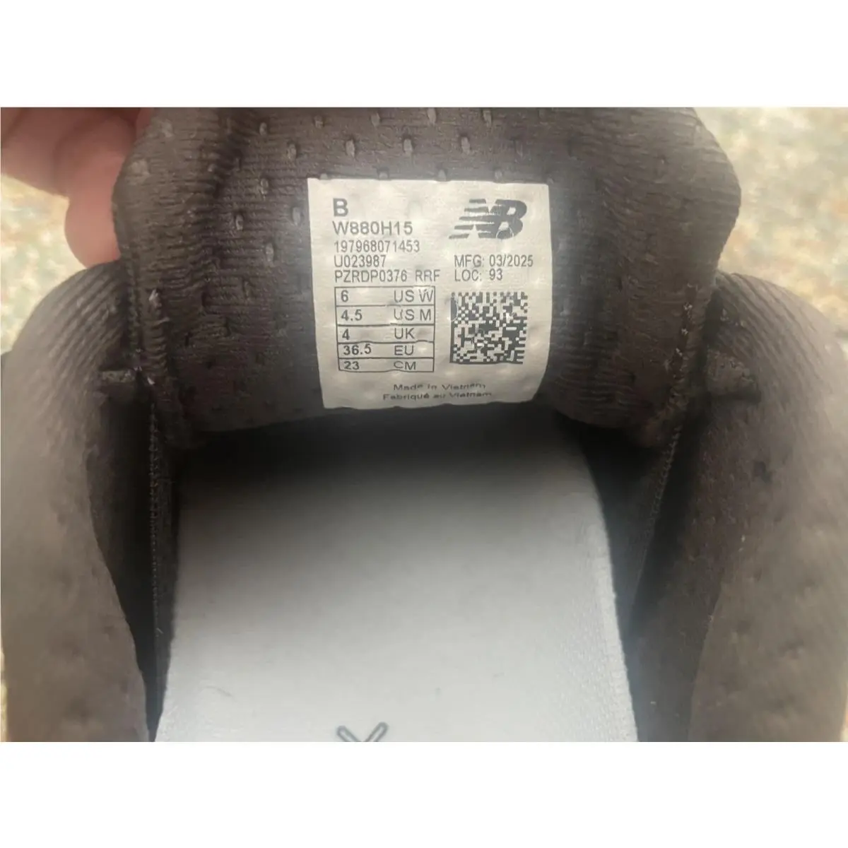 New Balance shoes - New Balance 880 - Black 6