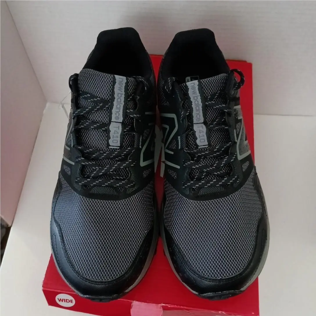 New Balance shoes - New Balance 410v8 - Black 1