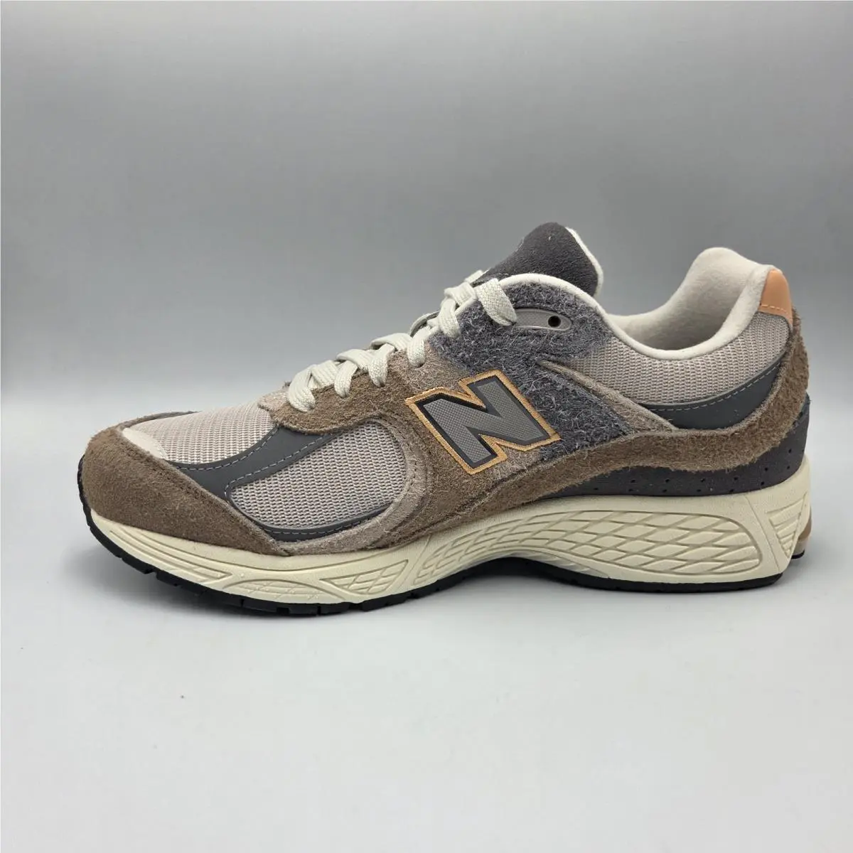 New Balance shoes - New Balance 2002 R - M2002RFZ - Brown 1
