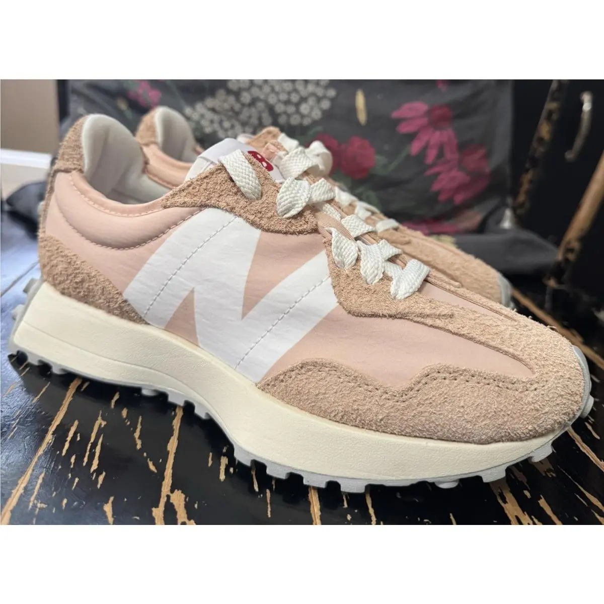 New Balance shoes - New Balance 327 - Pink 0