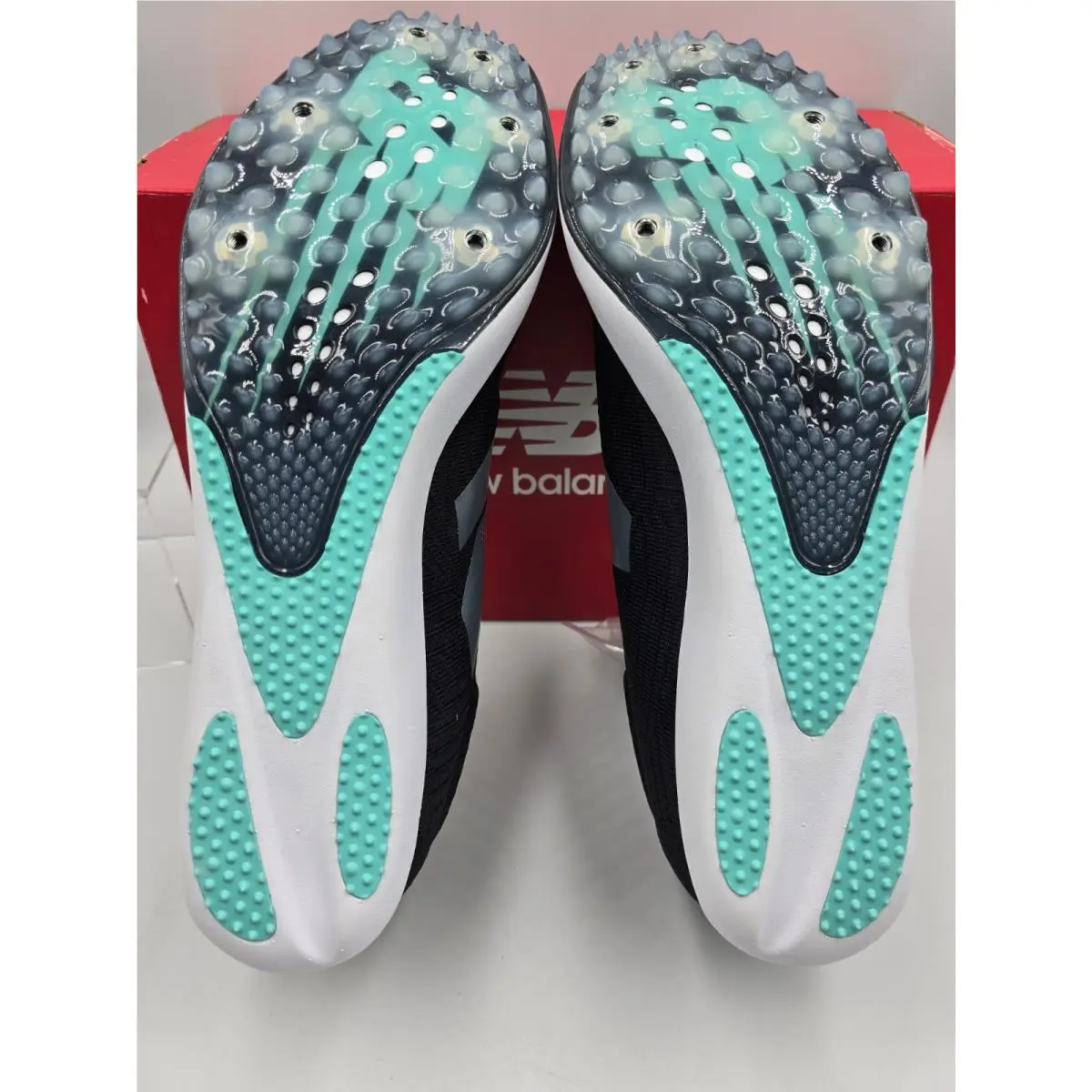 New Balance shoes - MD500 v9 - Black 4