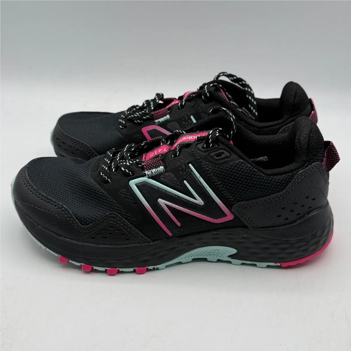New Balance shoes - New Balance 410v8 - Black 3