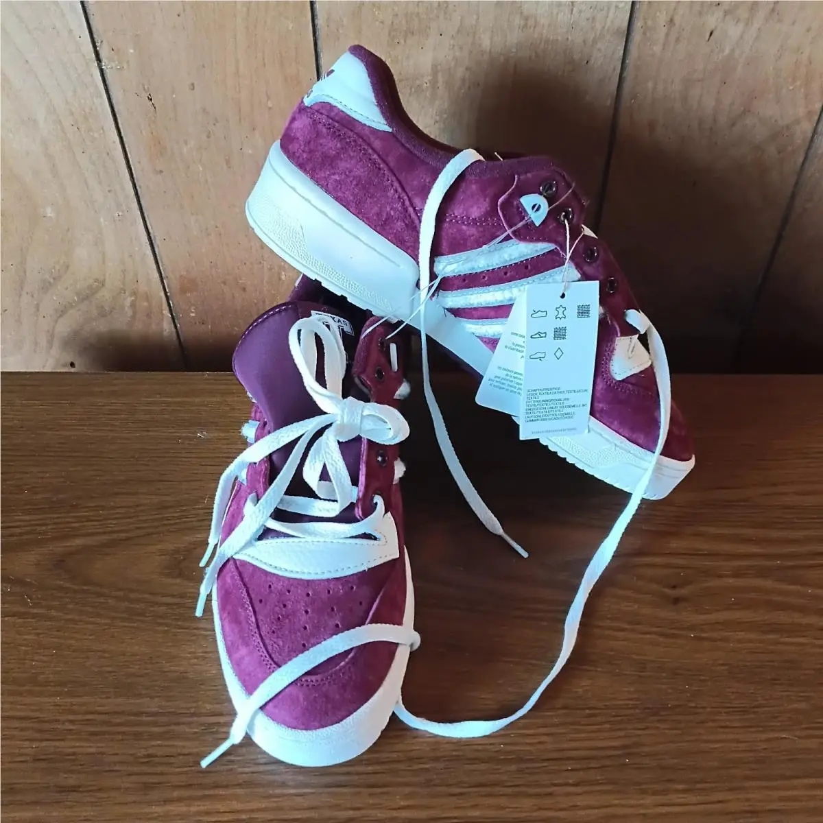 Adidas Texas A M Aggies Rivalry Low Sneakers Men`s 9.5 Maroon White
