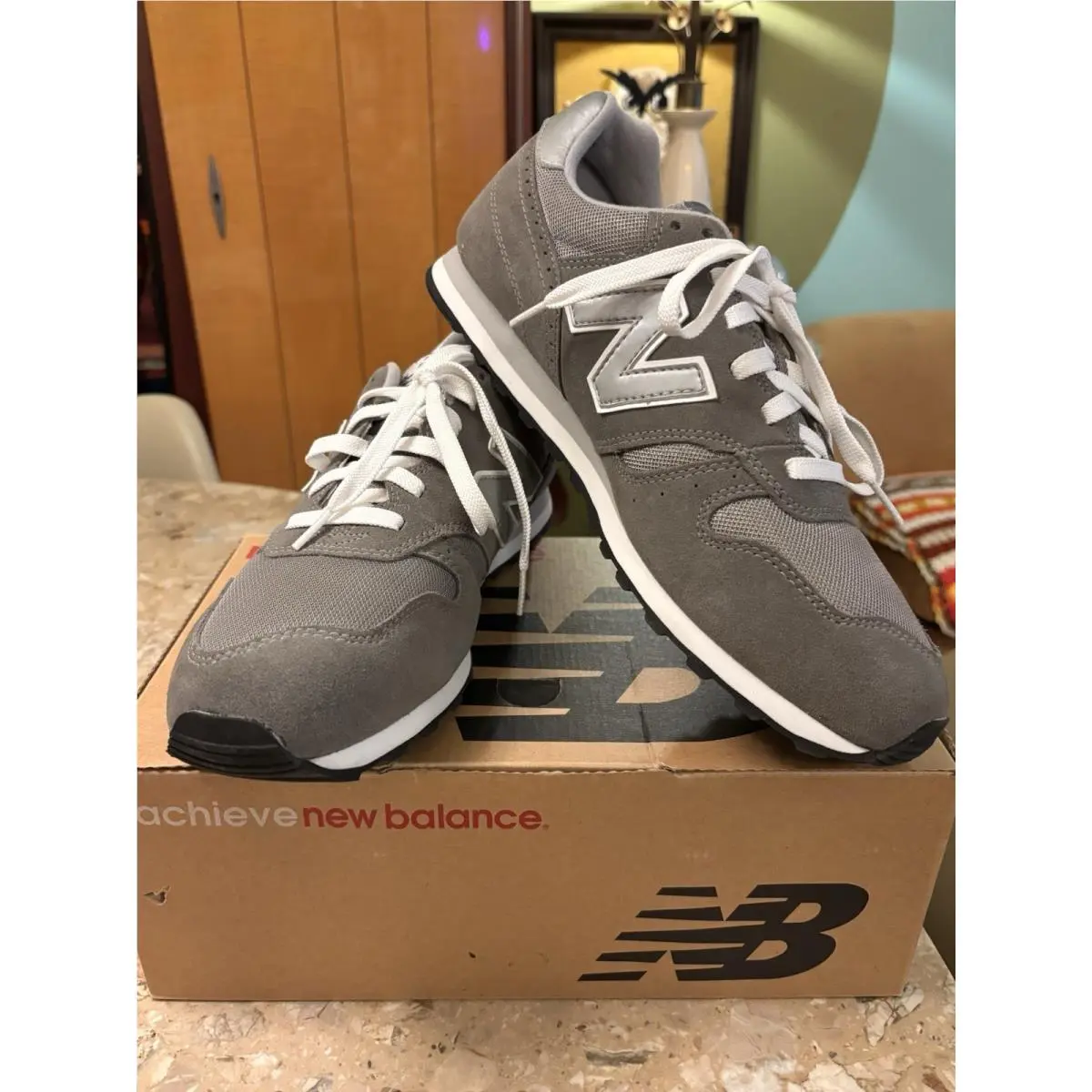 New Balance 373 Men’s 11 D Gray Suede Mesh Running Shoes Sneakers W/box