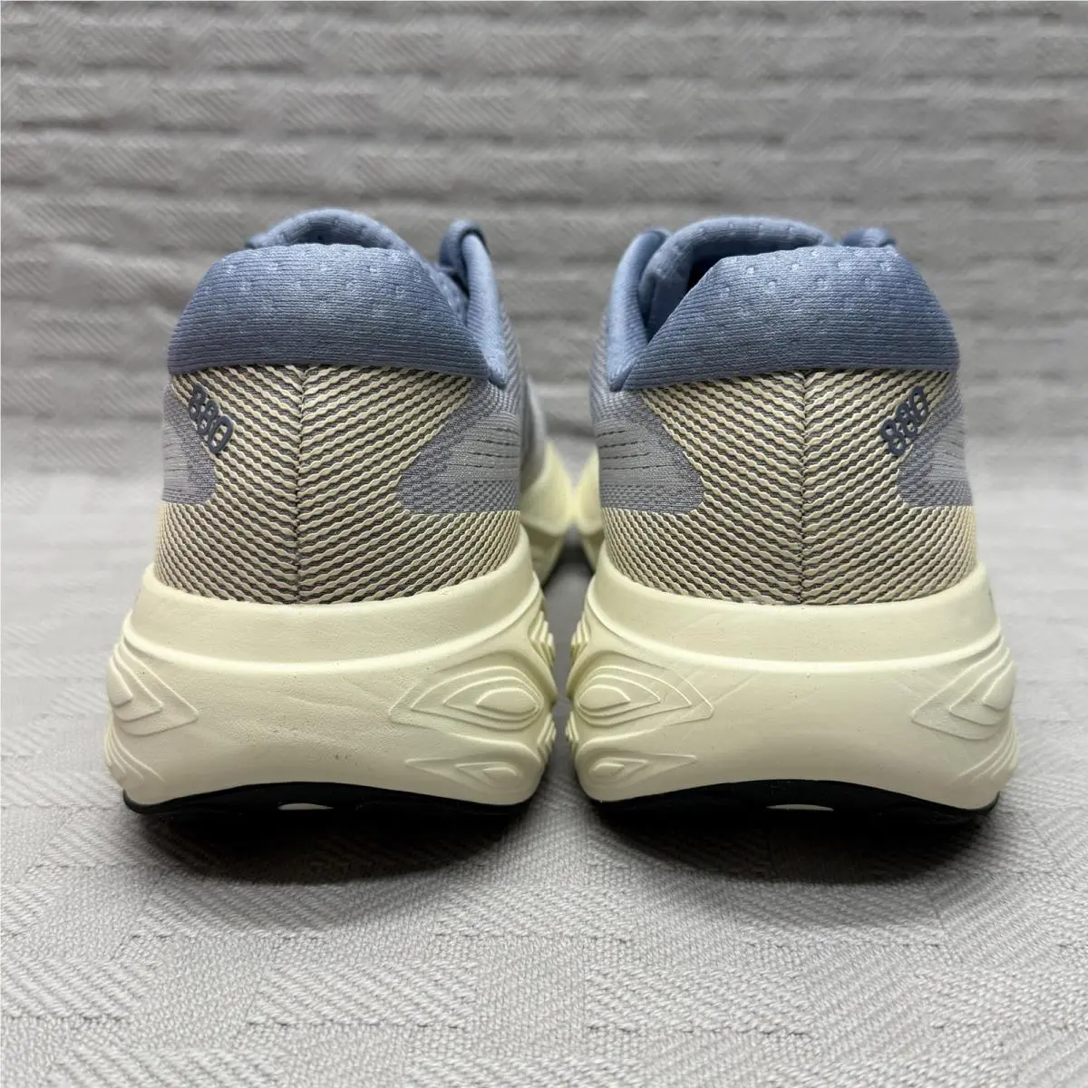 New Balance shoes - New Balance 880 - Gray (UPC: 197968072641) 1