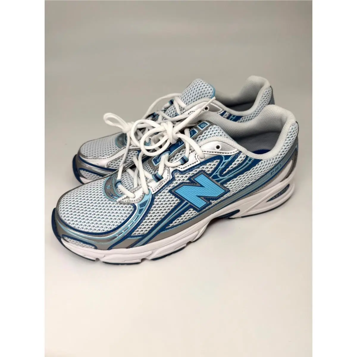 New Balance shoes - New Balance 740 - White 0