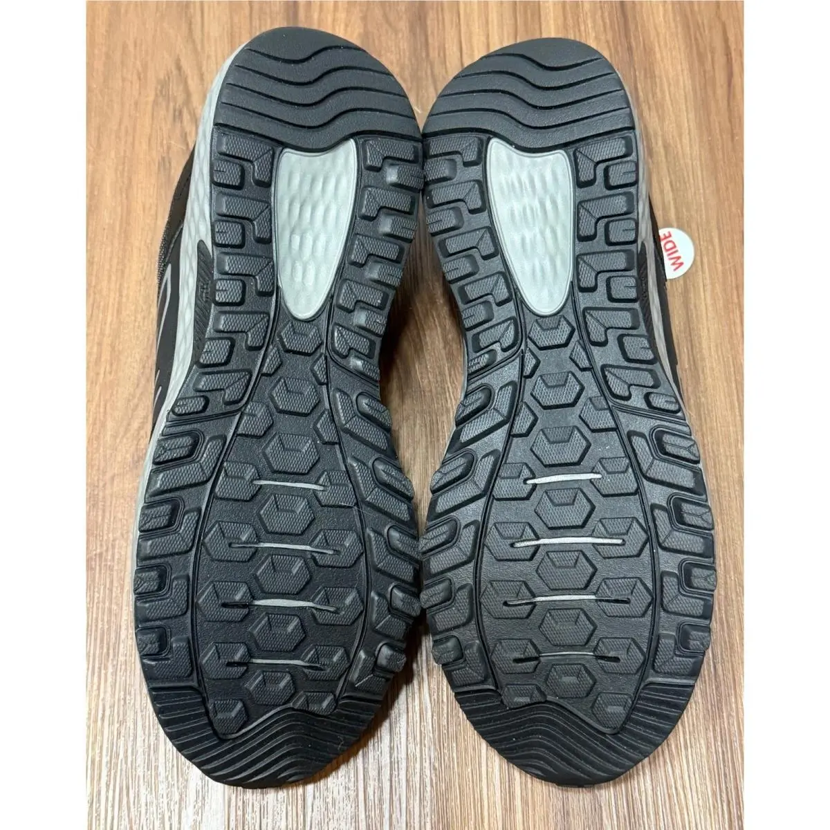 New Balance shoes - New Balance T410 - Black 8