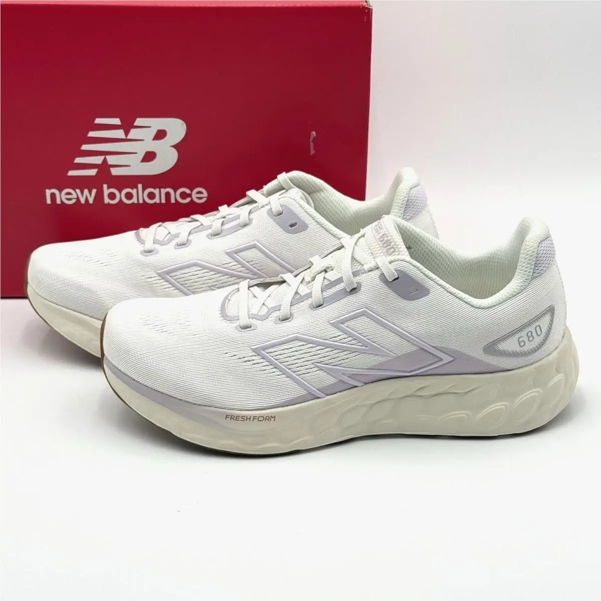 Women`s Size 9.5 Wide D New Balance Fresh Foam 680v8 Running Shoes White Purple