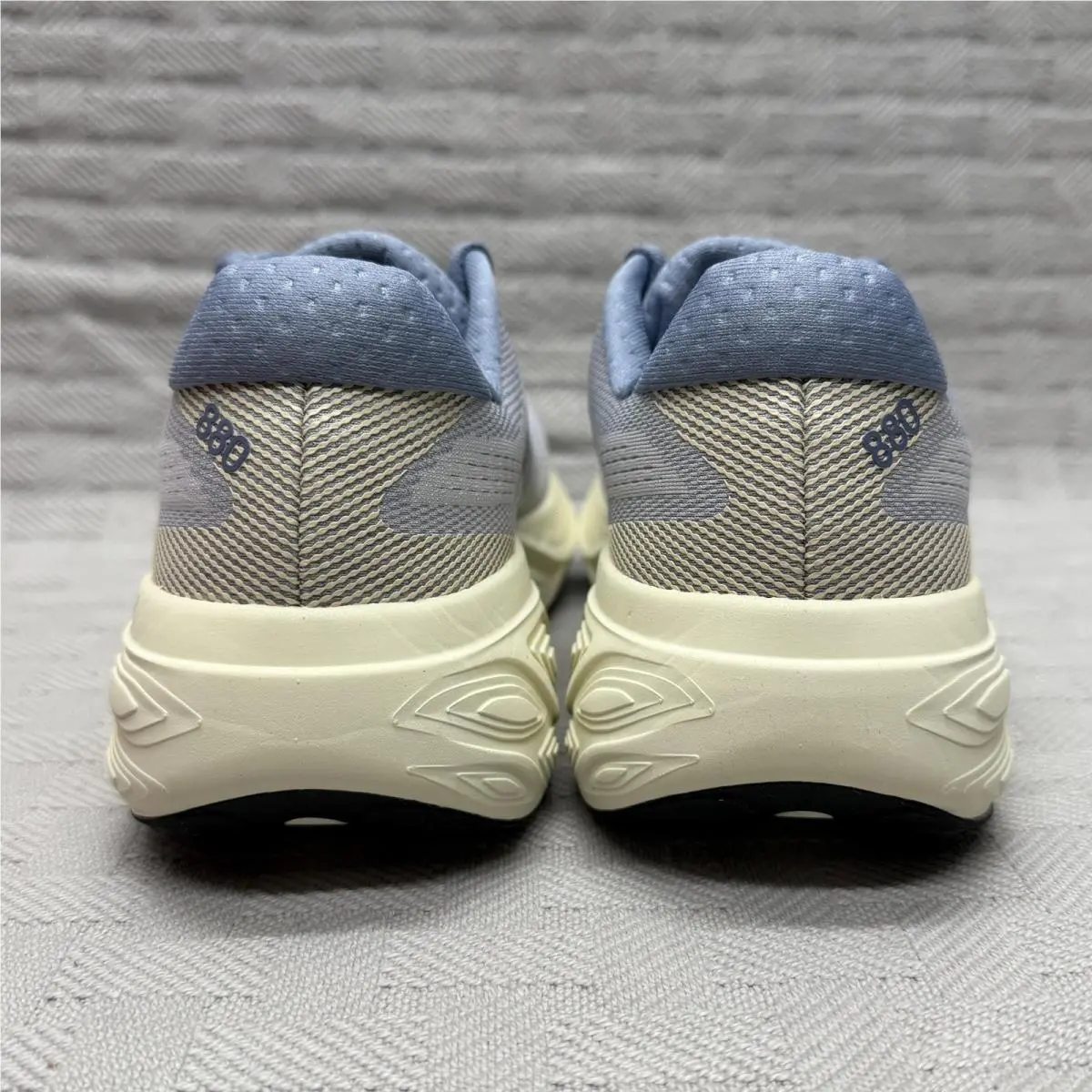 New Balance shoes - New Balance 880 - Gray (UPC: 197968072610) 1