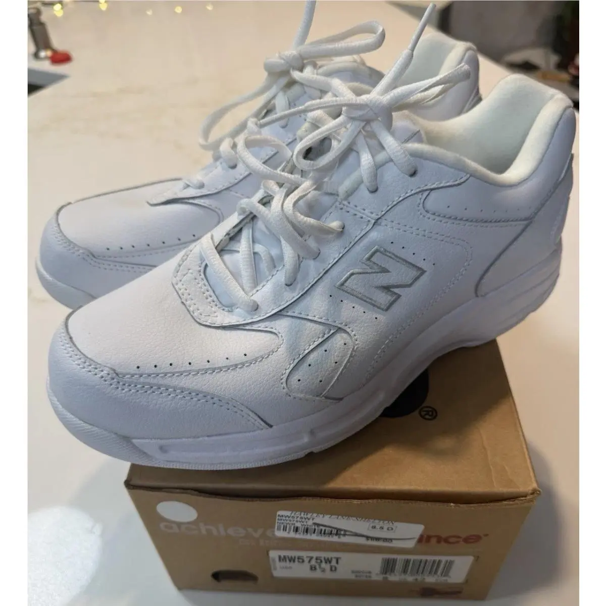 New Balance MW575WT Men`s 8.5 D White Sneakers Walking Running Gym Shoes