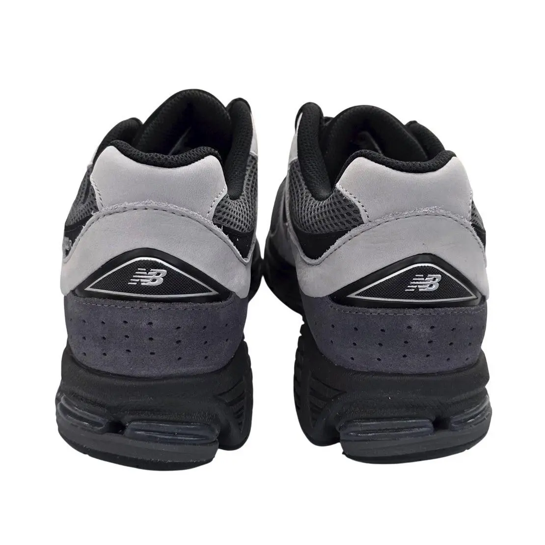 New Balance shoes - New Balance 2002 - Gray 1