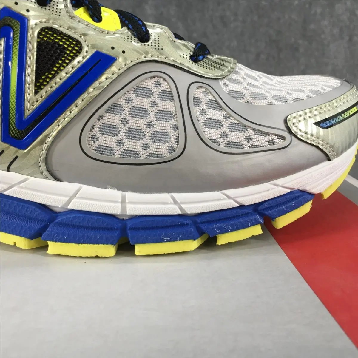 New Balance shoes - New Balance 860v4 - Multicolor 2