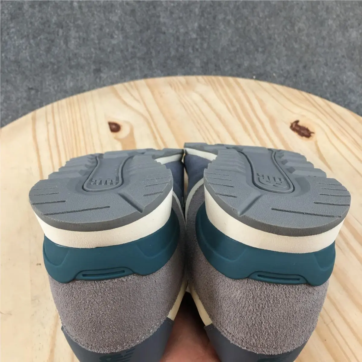 New Balance shoes - New Balance 696 - Blue 9