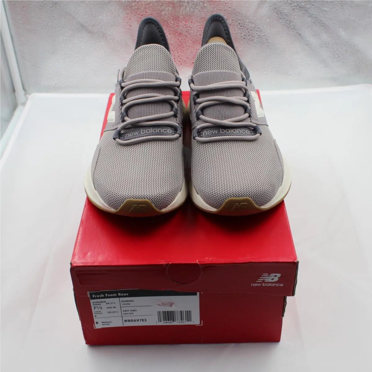 Balance Sz 7.5 Fresh Foam Roav Running Shoes Women Grey Purple