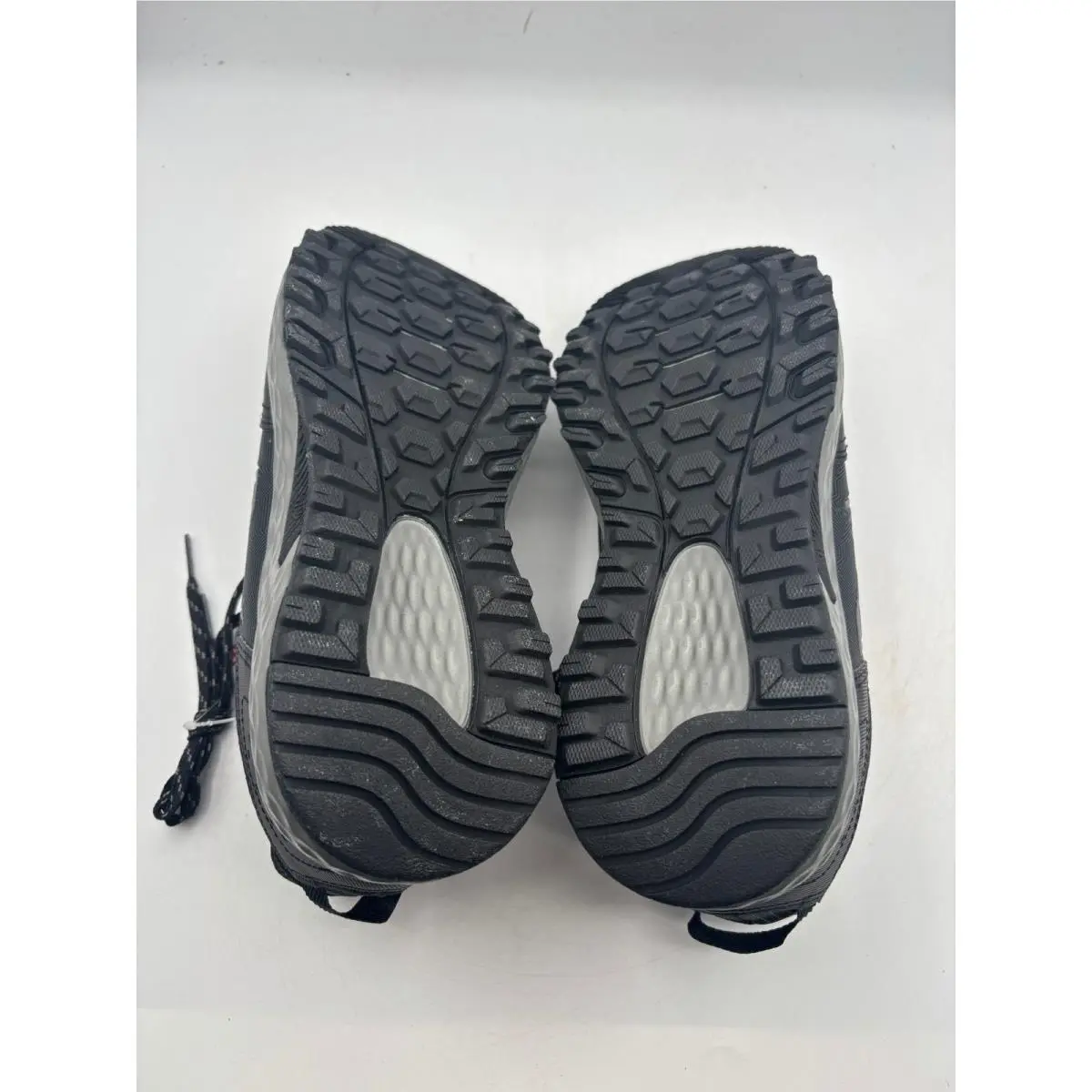 New Balance shoes - New Balance 410v8 - Black 3