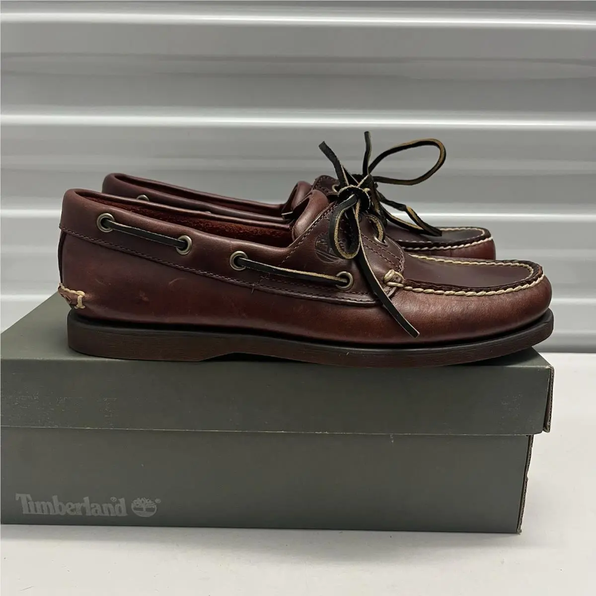Timberland Men Classic 2 Eye Root Beer Shoe Brown Full Grain Boat Shoe SZ 8.5 M
