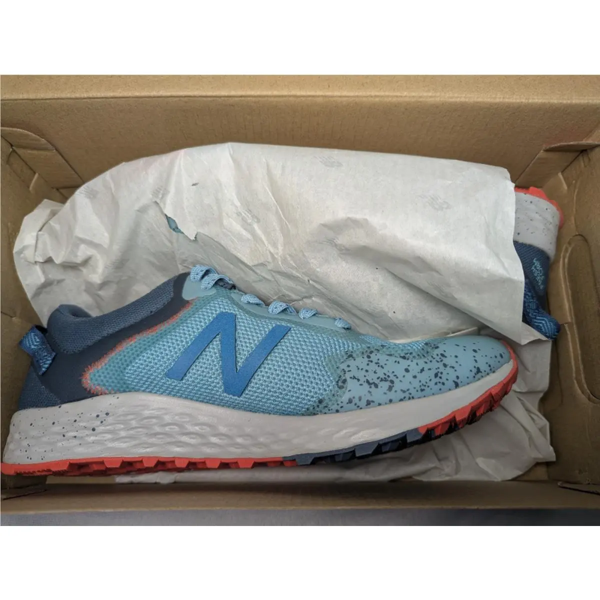 New Balance Women`s Trail Running Shoes Size 6 Sample