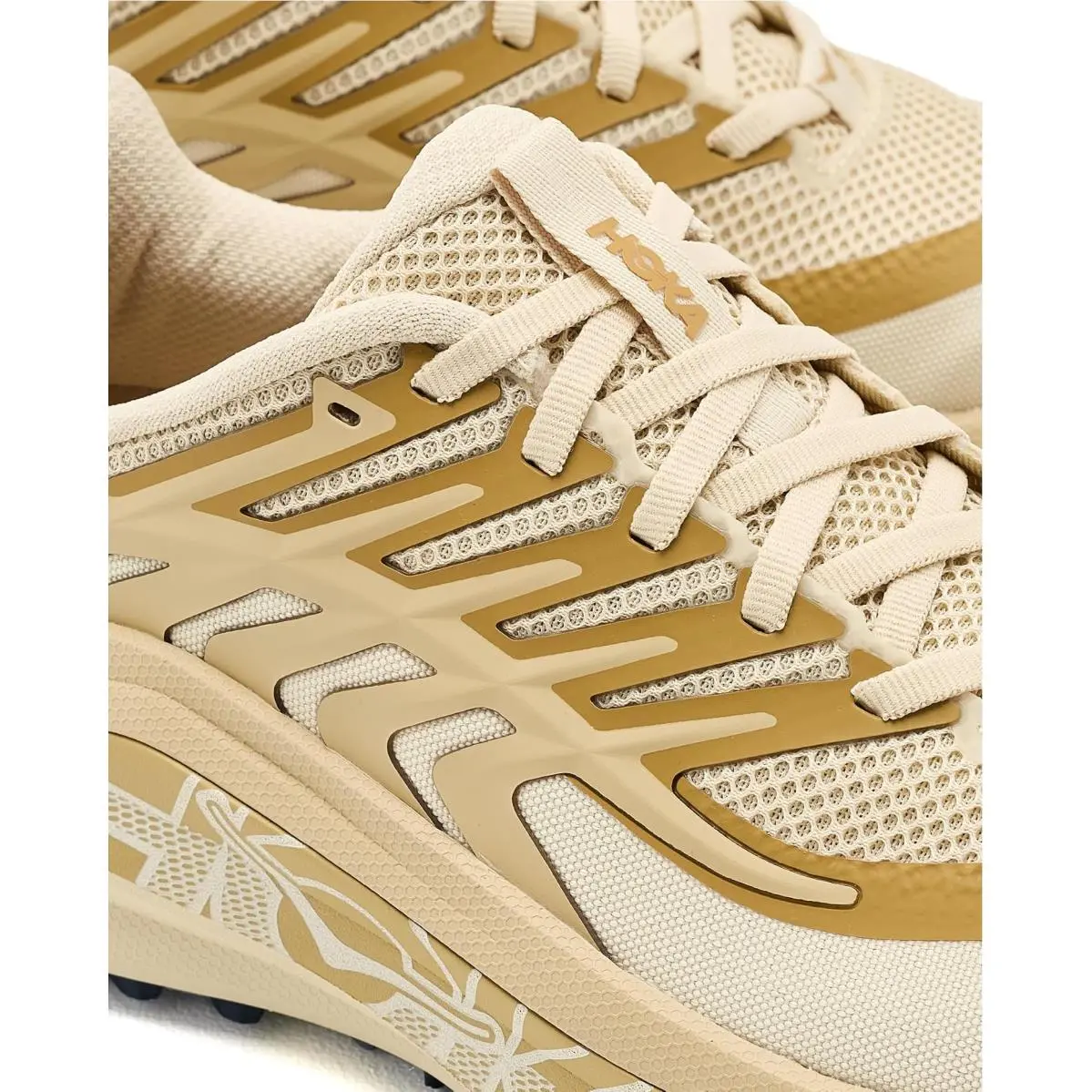 Hoka shoes - Barley Flour/Barley 4