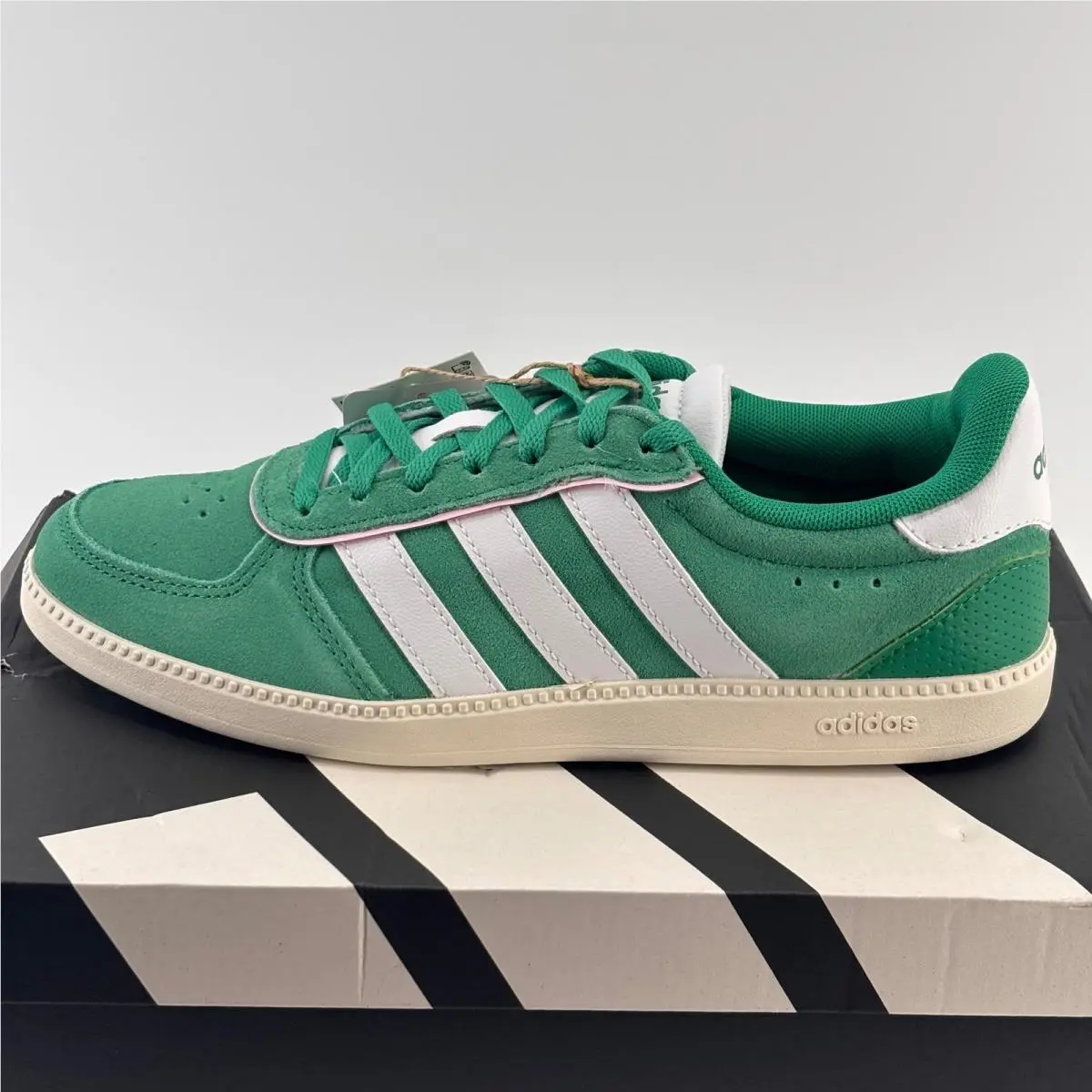 Breaknet Sleek Women Size 5.5 Green White Suede JH6896 Sneakers by Adidas
