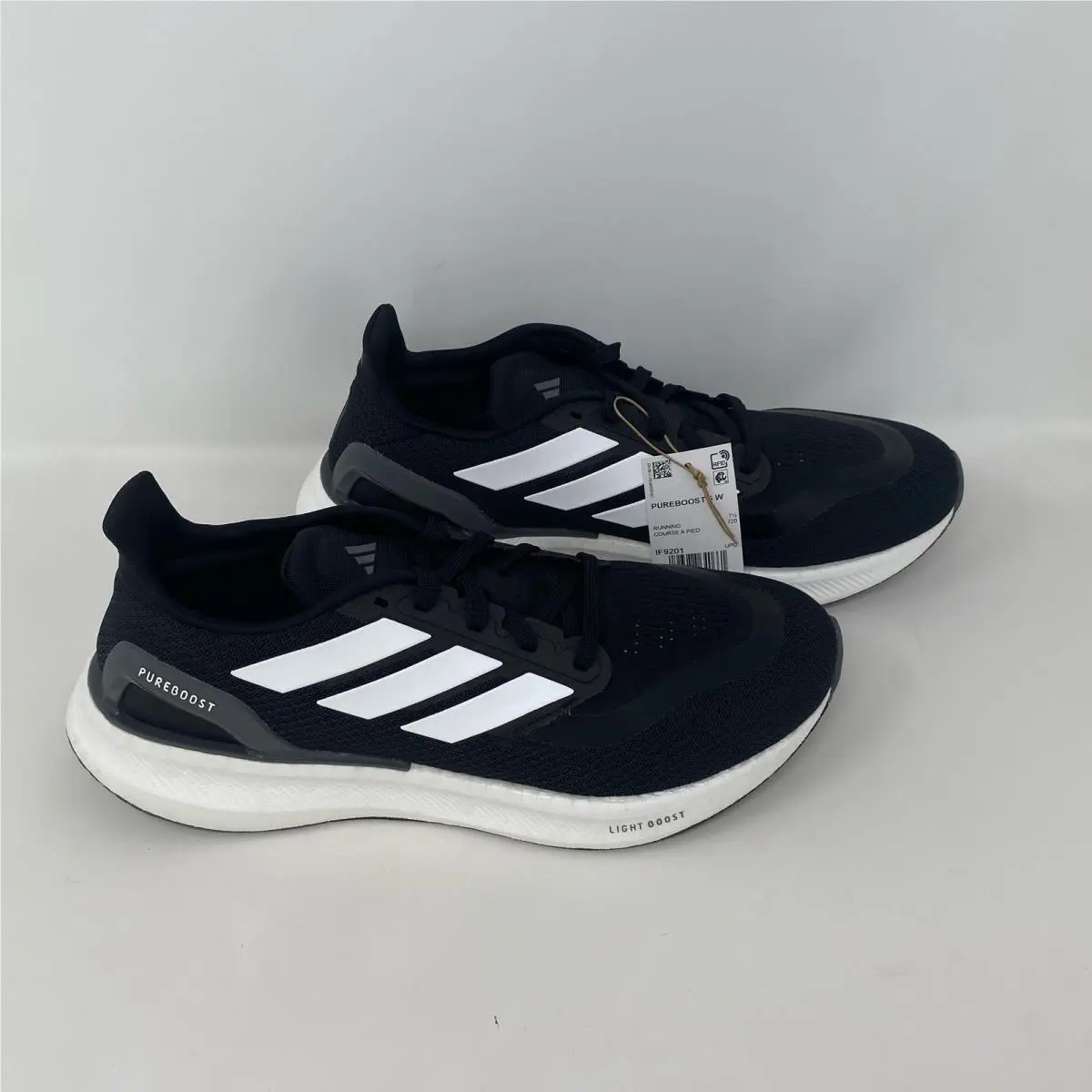 Adidas shoes - Black/White (UPC: 0196478640661) 0