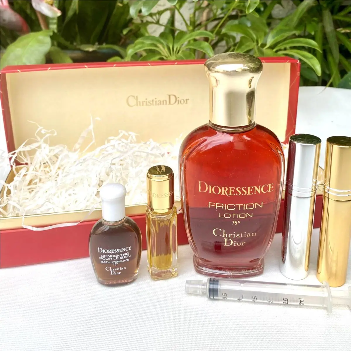 Lot Vtg 70s essence  Mini Perfume Flacon Friction Lotion Bath Oil +box by Dior