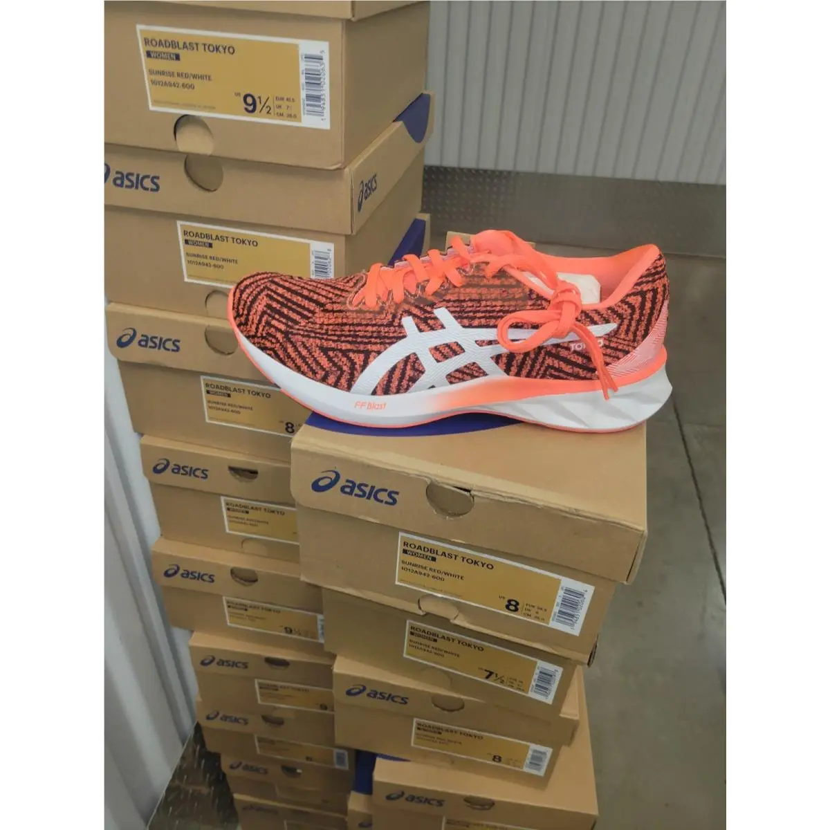 Asics shoes - Asics Roadblast Tokyo - Roadblast Tokyo - 1012A942-600 - White 23