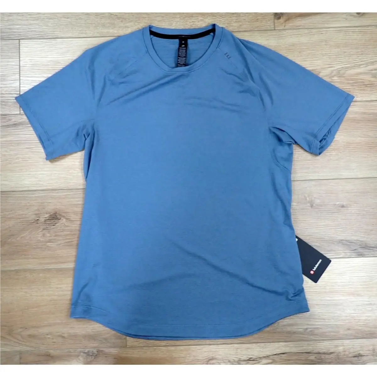 Lululemon Mens License TO Train Short Sleeve Shirt Medium Blue Gym Run M