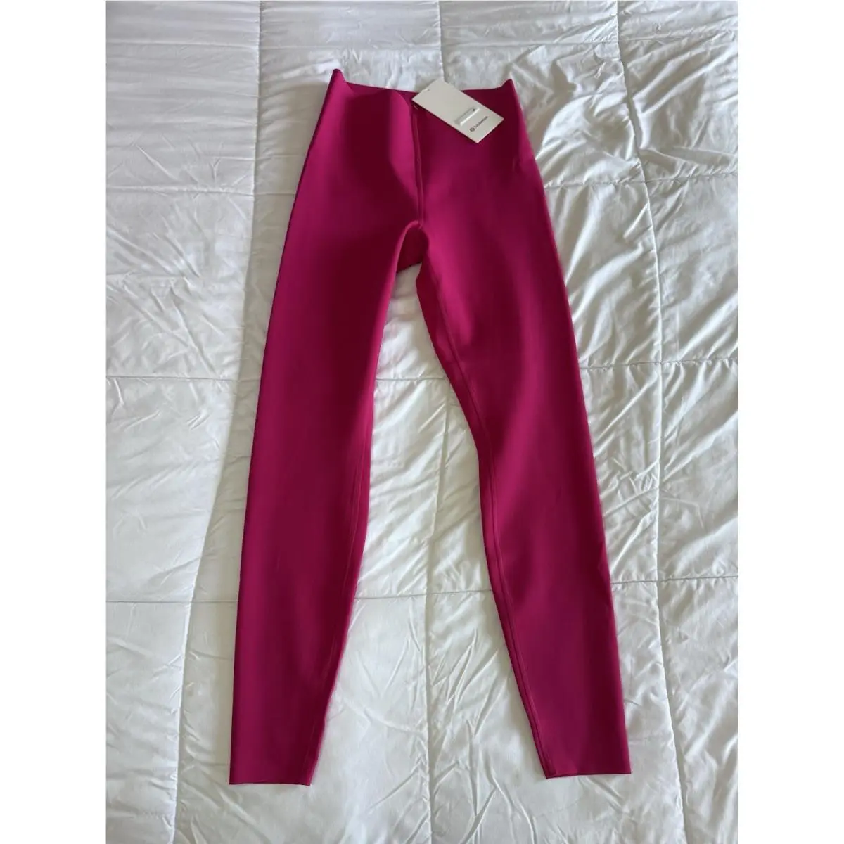 Lululemon Glow UP HR Tight 28” Size 8 Passionate Pink Compression ￼