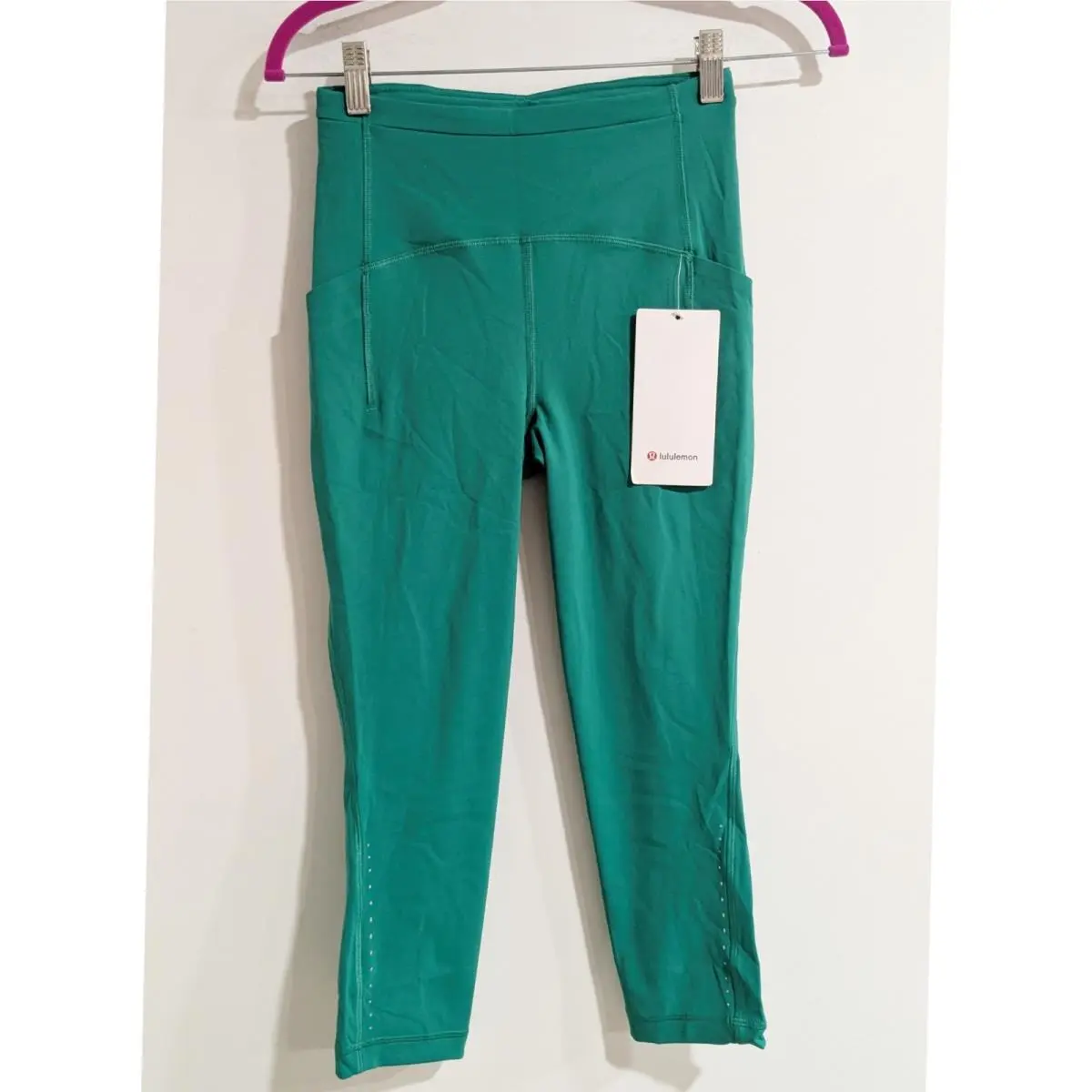 Lululemon Swift Speed Crop 21 In Teal Lagoon Size 4