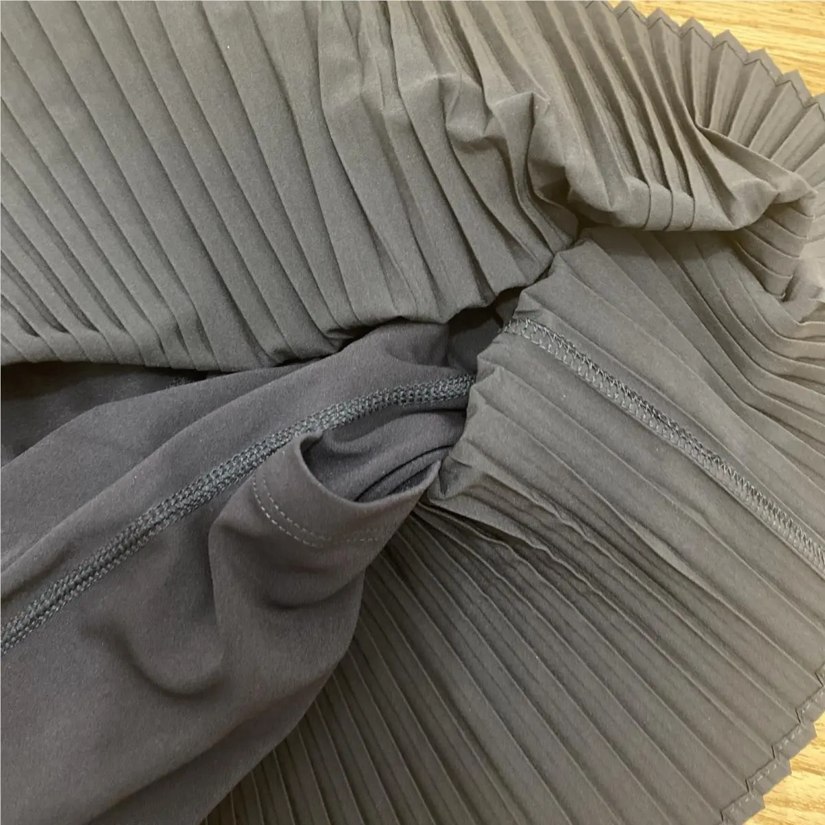 Lululemon clothing - Black 4