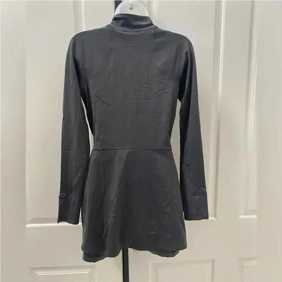 Lululemon clothing - Gray 2