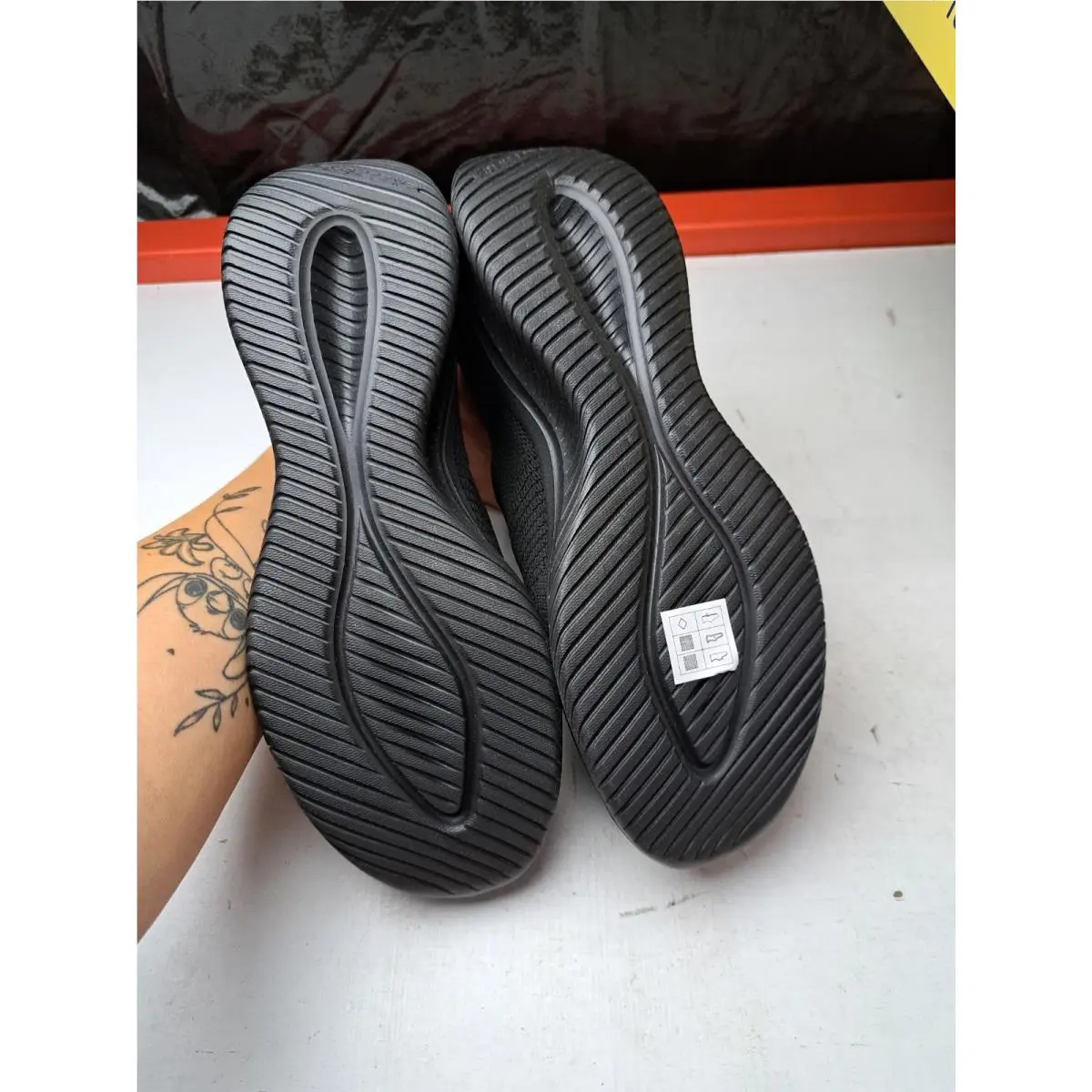 Skechers shoes - Black 3